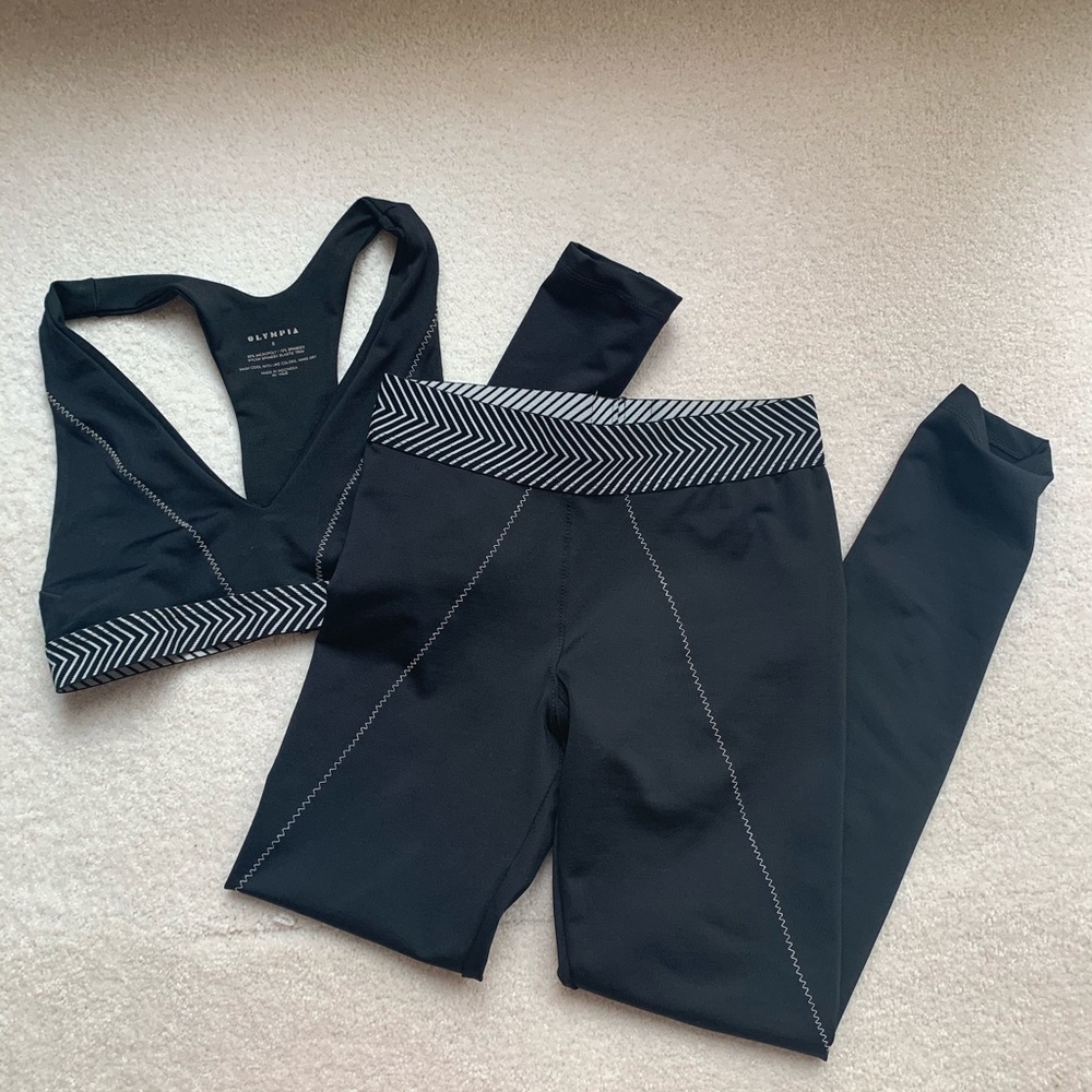 Revolve workout set!!